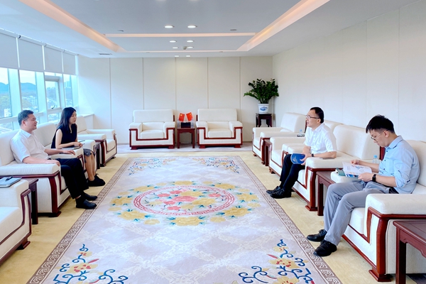 中小擔(dān)保與進出口銀行廣西分行、郵儲銀行廣西區(qū)分行洽談業(yè)務(wù)合作