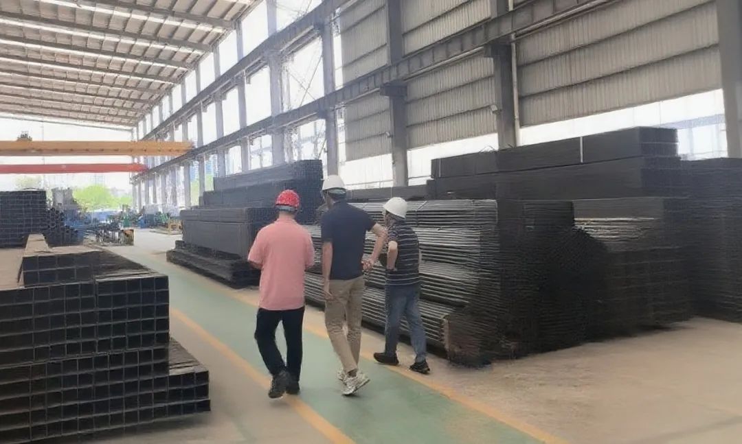 1752484270-7598.jpg 1752484270-7598.jpg